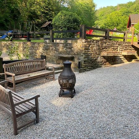 Le Gite Des Platanes Spa Exterior photo