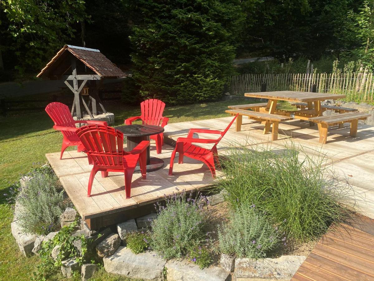 Le Gite Des Platanes Spa Exterior photo